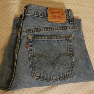 550 Relaxed Fit Levis